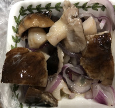 Гриб из Где-то в средней полосе плюс-минус пол-России…